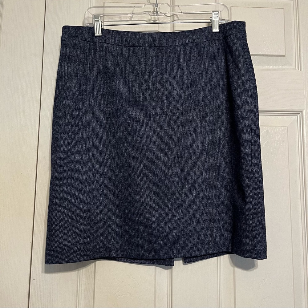 NWOT Banana Republic Preppy Blue Herringbone Skirt Size 12 Knee Length